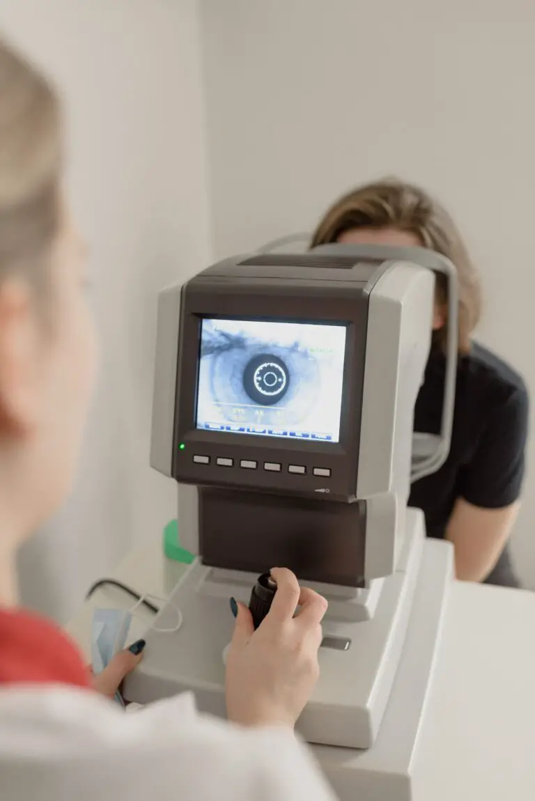 Best Ophthalmoscopes for Medical Students and Professionals